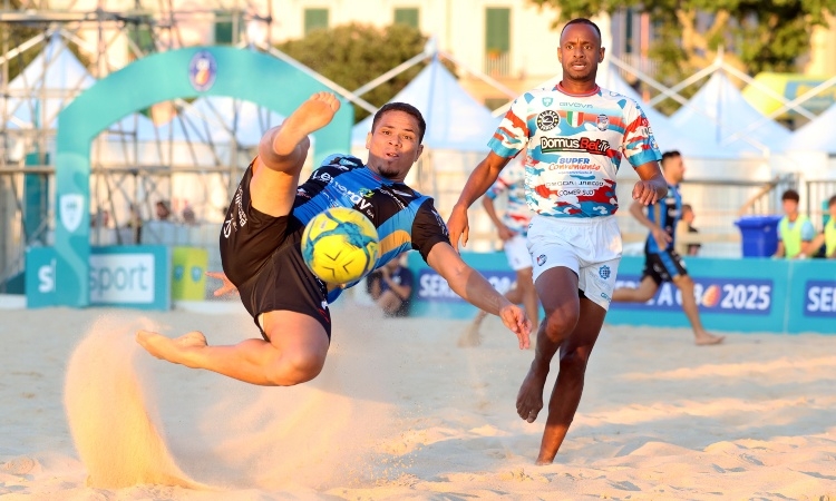 A Scoglitti le finali scudetto del campionato di beach soccer