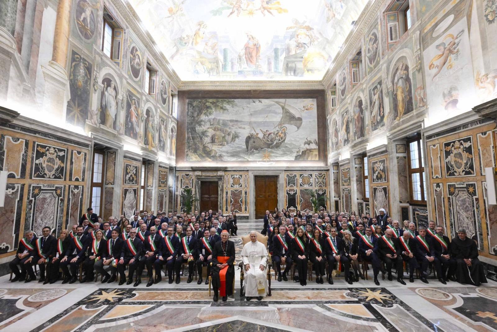 I sindaci d’Italia accolti da Papa Leone XIV: “Servite il bene comune ascoltando i più fragili”