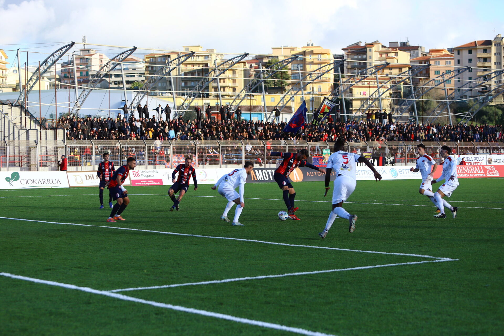 Il giorno dopo Modica-Avola, denunciate tensioni in campo