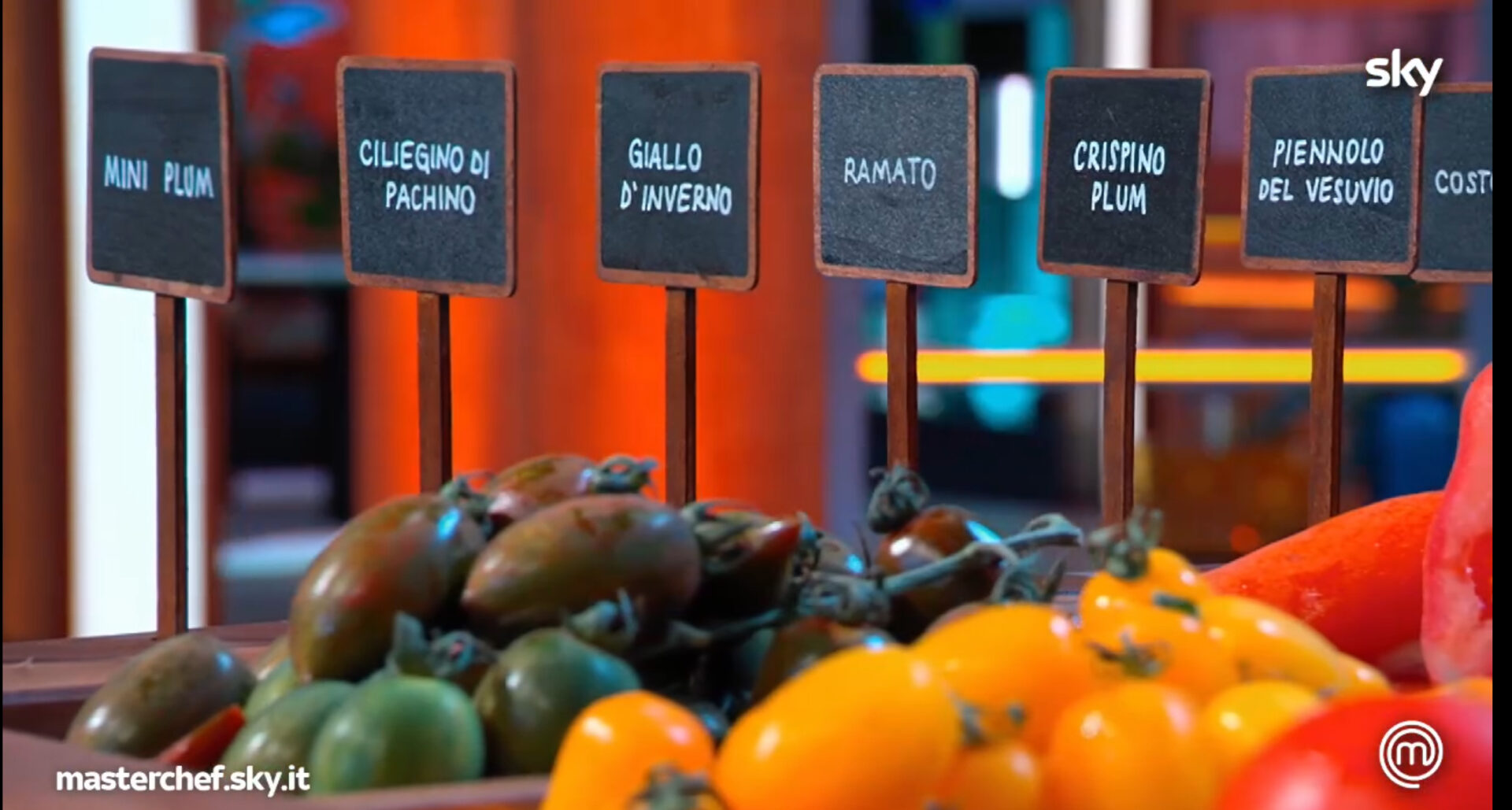 Masterchef sceglie il ciliegino di Pachino e non quello di Vittoria, scoppia la polemica