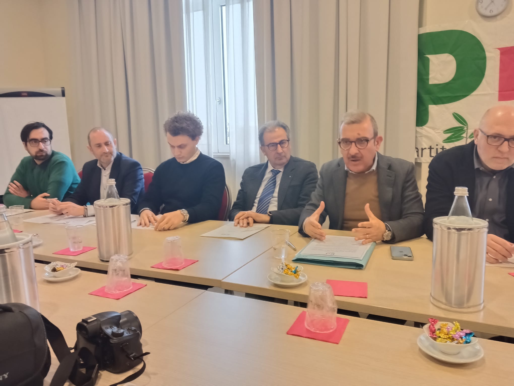 Centro storico nel caos, il PD attacca: “Così non si va da nessuna parte”