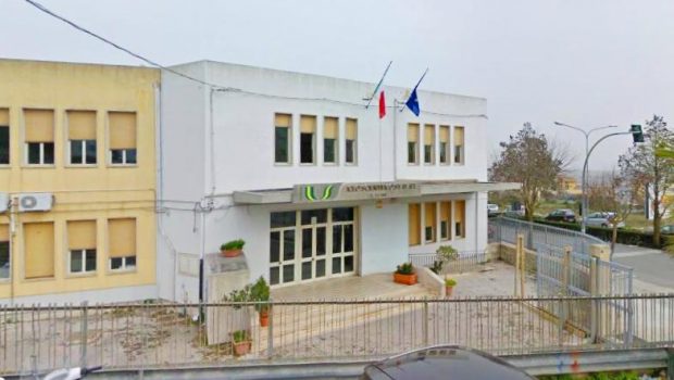 Aggressione al Liceo Scientifico di Ragusa, studente fermato dalla Polizia
