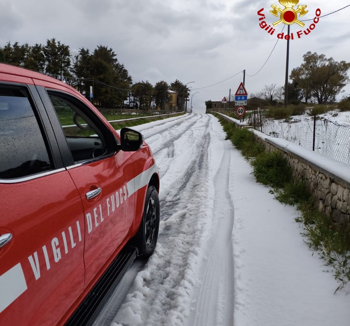 Maltempo, violenta grandinata sulla SP 10: strada chiusa tra Monterosso e Chiaramonte (video)