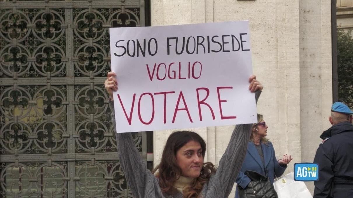 Vittoria, approvata all’unanimità dal consiglio la mozione per il voto ai fuori sede