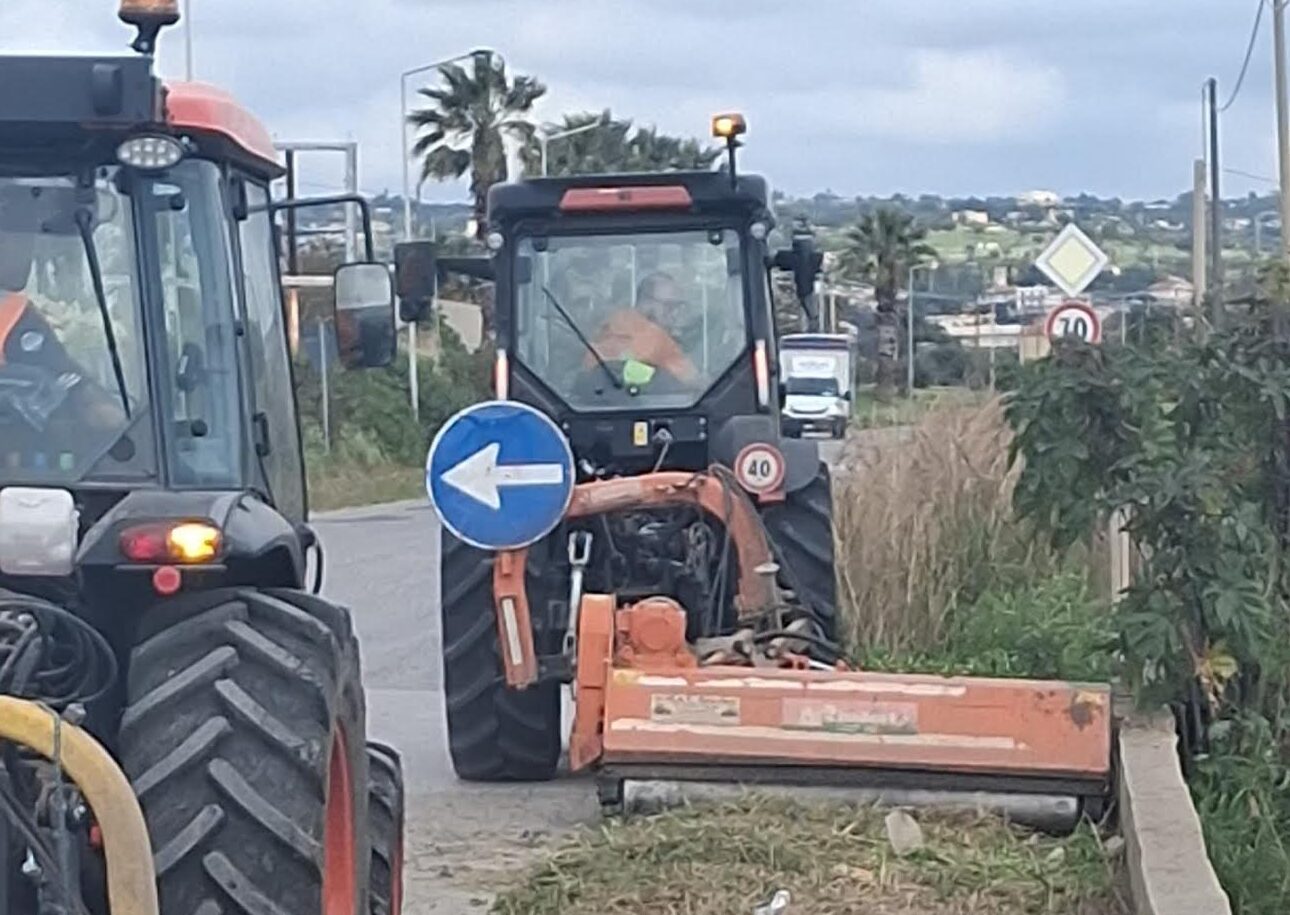 Scicli, iniziata la scerbatura su tutto il territorio comunale