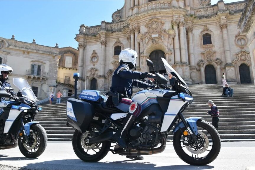 Modica, denunciato un 44enne per resistenza e guida senza patente
