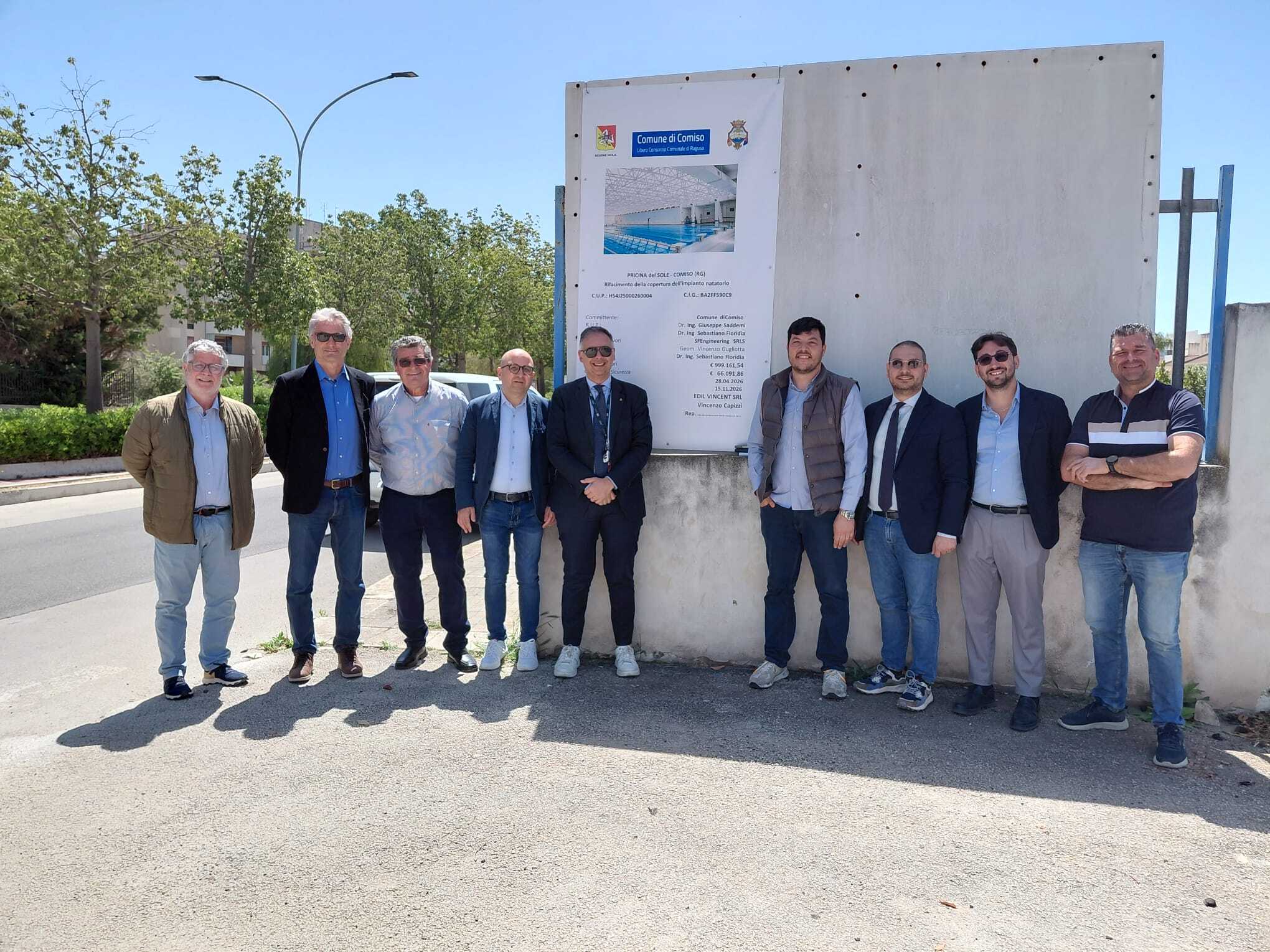 Comiso, consegnati i lavori di rifacimento del tetto della Piscina del Sole