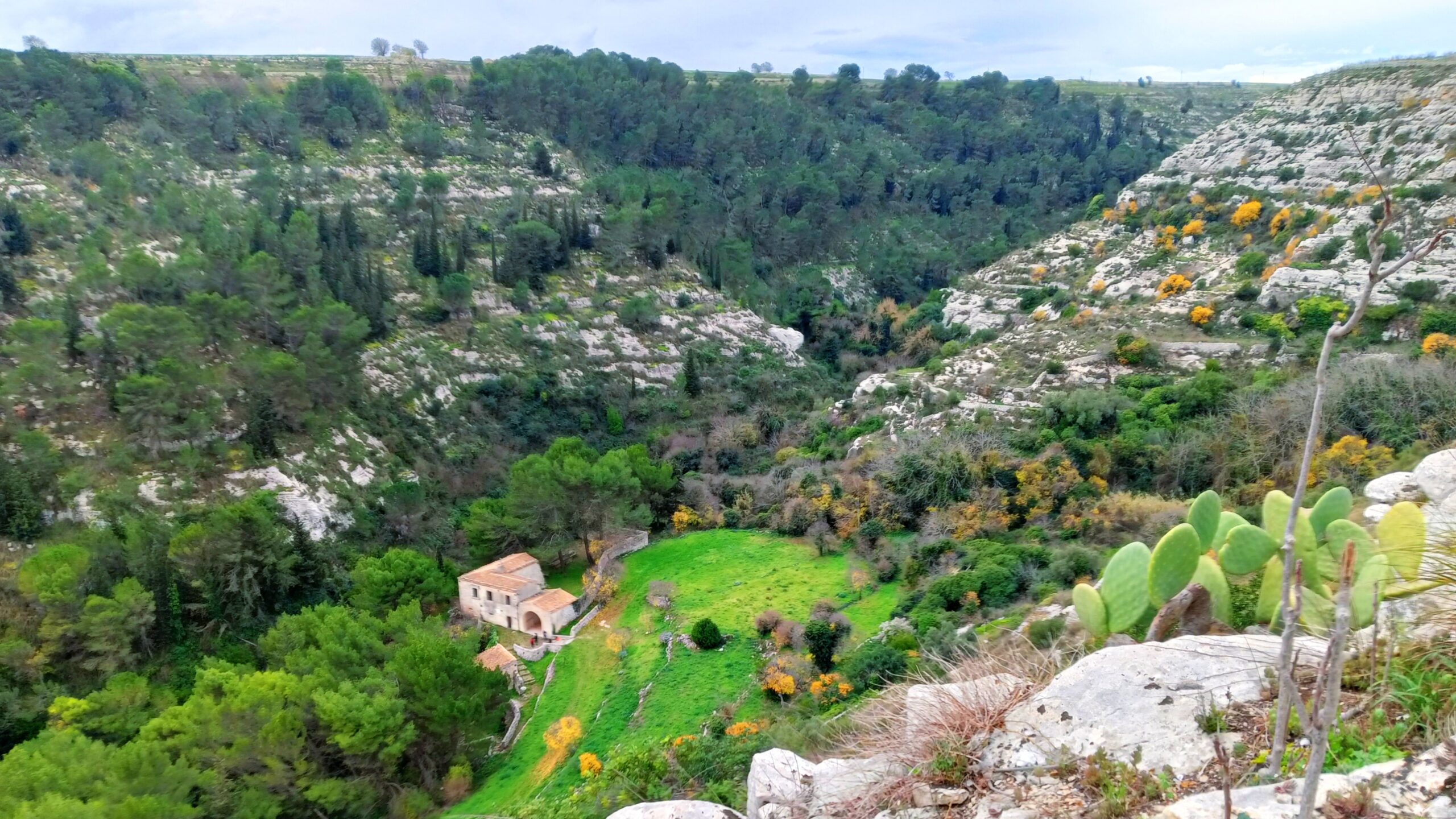 Ragusa, domenica 19 aprile escursione alle sorgenti di Cava della Misericodia