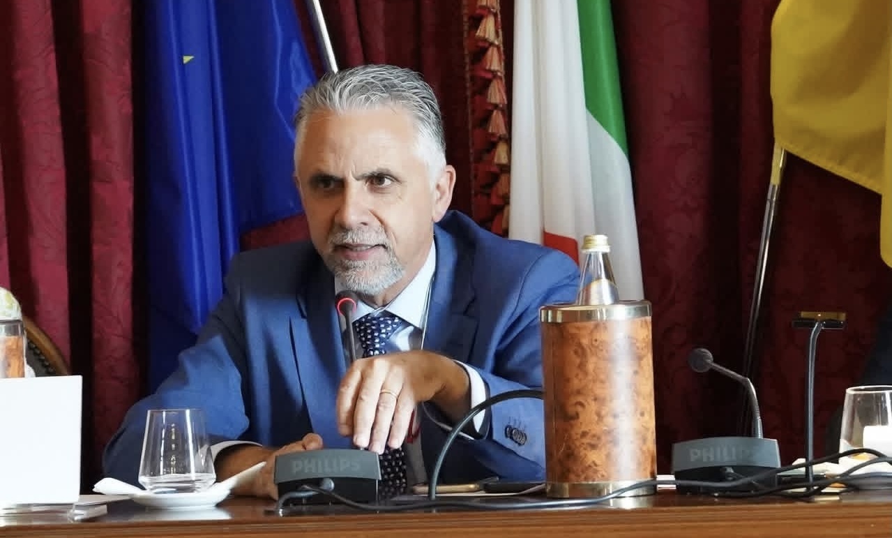 Da Roma a Palermo passando per Modica un solo diktat: “ Abbate assessore non s’ha da fare”