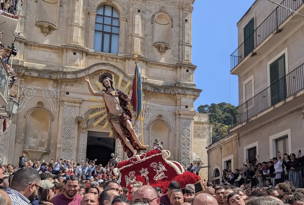 Scicli: la Pasqua che divide, per il sindaco evento riuscito ma non tutti la pensano così