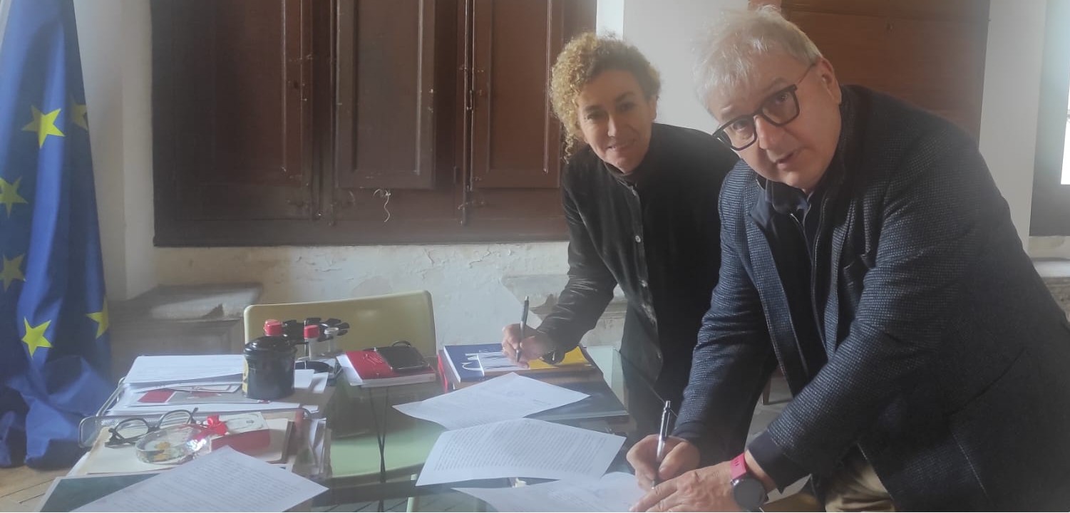 Donata al Museo Belmonte Riso un’opera del pittore modicano Franco Fratantonio