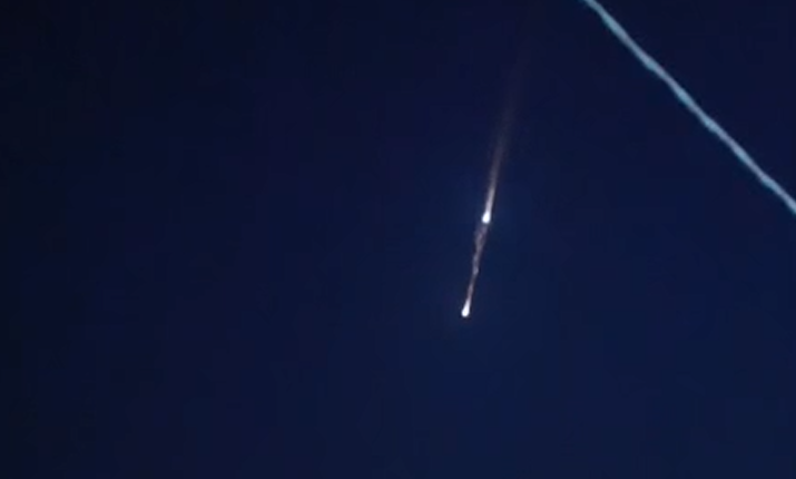 Avvistamento corpi luminosi nel cielo del Ragusano, anche in altre regioni (video)