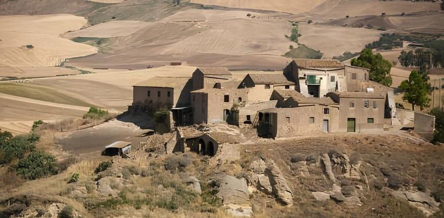 CGIL, beni confiscati a rischio in Sicilia: “Burocrazia li consuma”