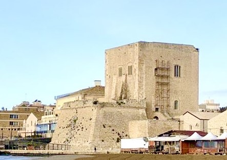 Torre Cabrera a Pozzallo, stop finito: lavori al via dopo la protesta del sindaco