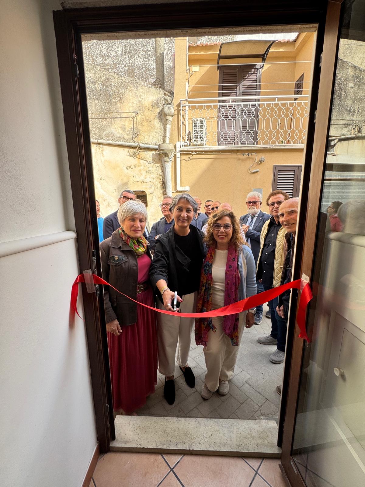 Inaugurato dalla Cgil a Modica Alta il primo Sportello Sociale della Sicilia