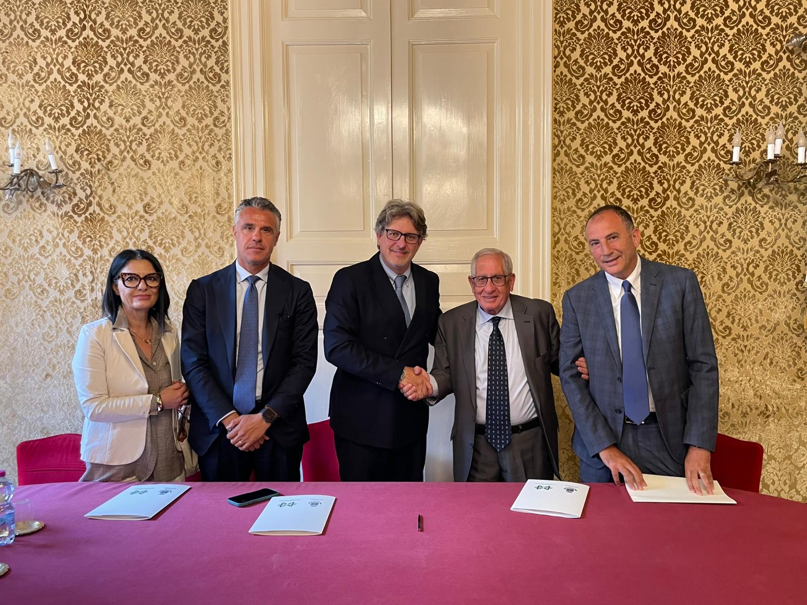 Vittoria: Comune e SIS firmano il protocollo d’intesa per lo sviluppo dell’autoporto