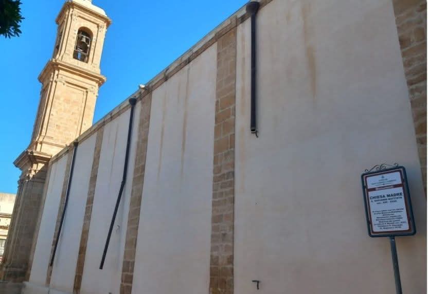 Furto di grondaie in rame alla chiesa di Santa Croce Camerina