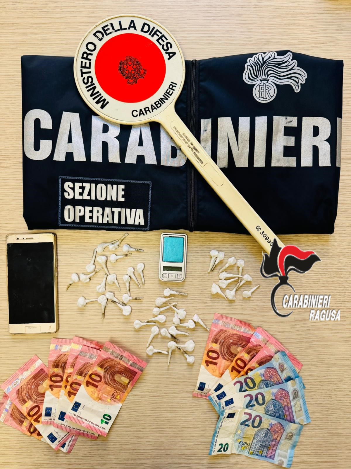 Ragusa, inseguimento e arresto: sequestrate 45 dosi di stupefacenti