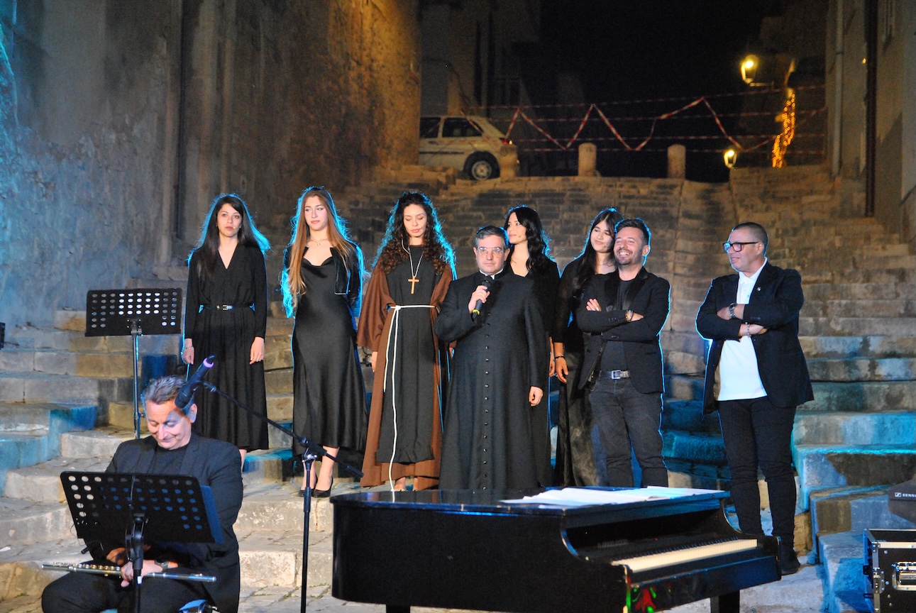 Vittoria: festa di Santa Rita tra fede, storia, musica e spettacolo