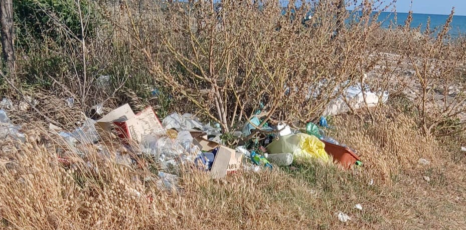 Modica, discariche abusive: pesanti sanzioni (anche il penale) per chi abbandona i rifiuti