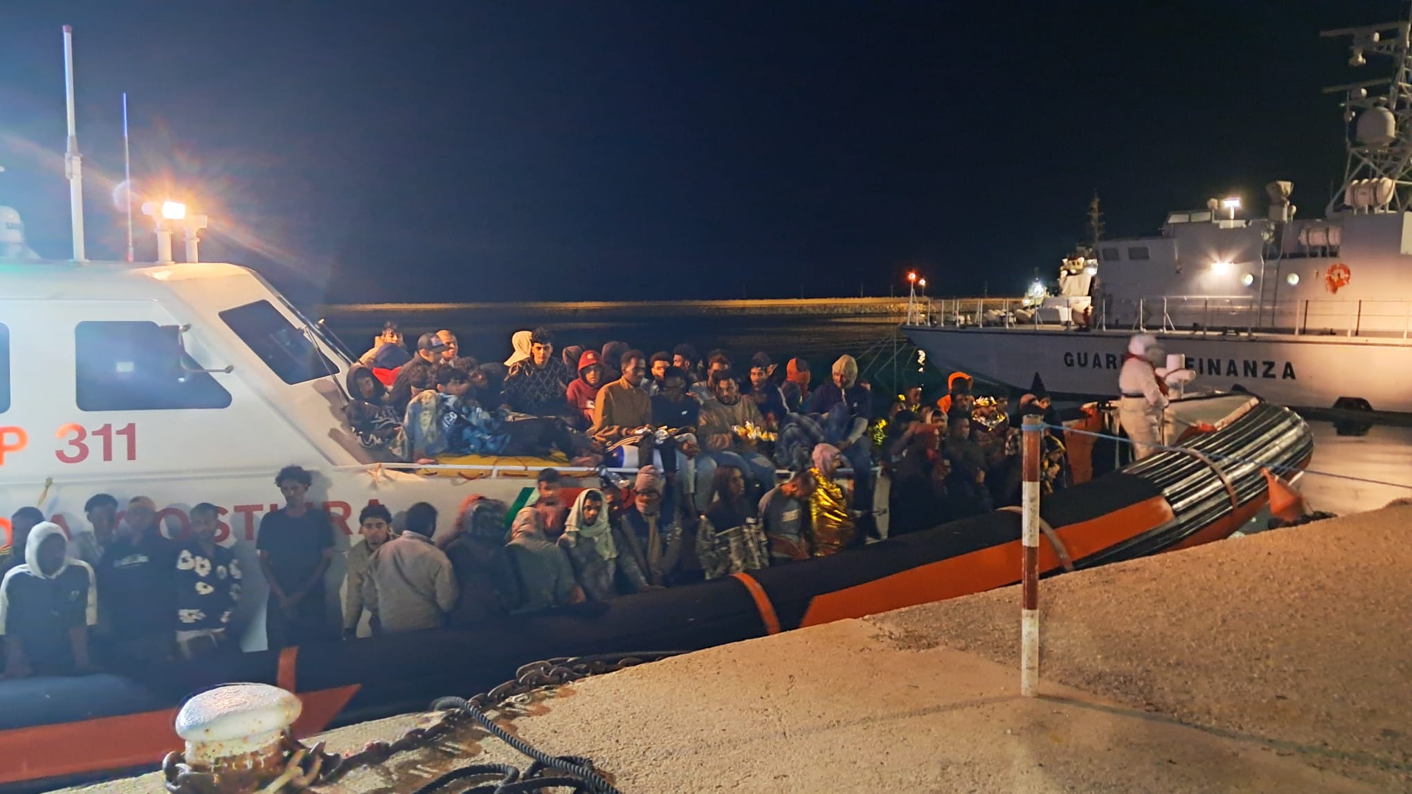 In 118 tra uomini, donne e minori sbarcano a Pozzallo nella notte