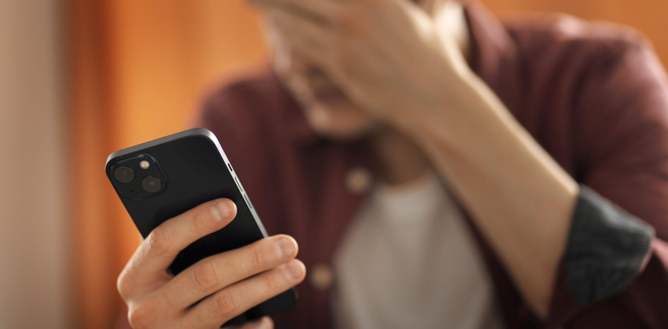 “Premi il tasto 1”: nuova ondata di truffe telefoniche tra Modica, Pozzallo e Scicli