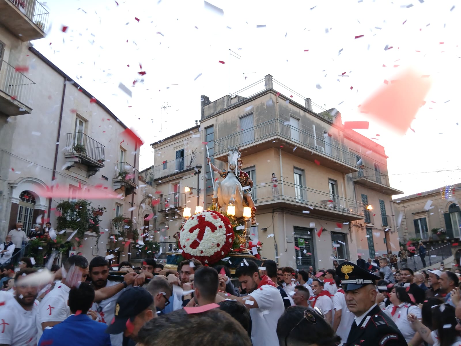 Migliaia di fedeli in festa per San Giorgio una delle edizioni più partecipate degli ultimi anni