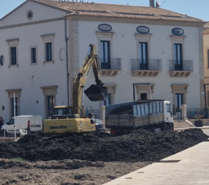“Nulla è cambiato dal 2017”, Micarelli attacca sul porticciolo di Donnalucata