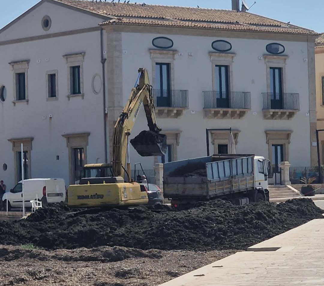 “Nulla è cambiato dal 2017”, Micarelli attacca sul porticciolo di Donnalucata