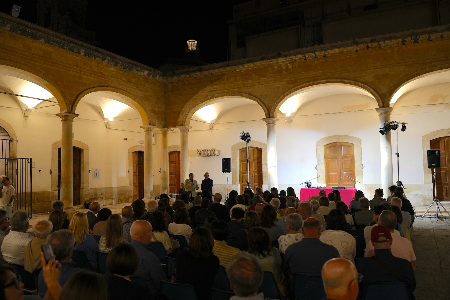 Comiso: ha preso il via la sesta edizione del festival “L’Ingegnere di Babele” dedicato a Bufalino
